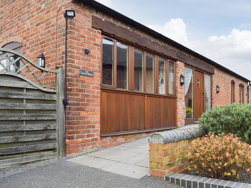 Exterior | The Coach House - North Mere, Kenilworth