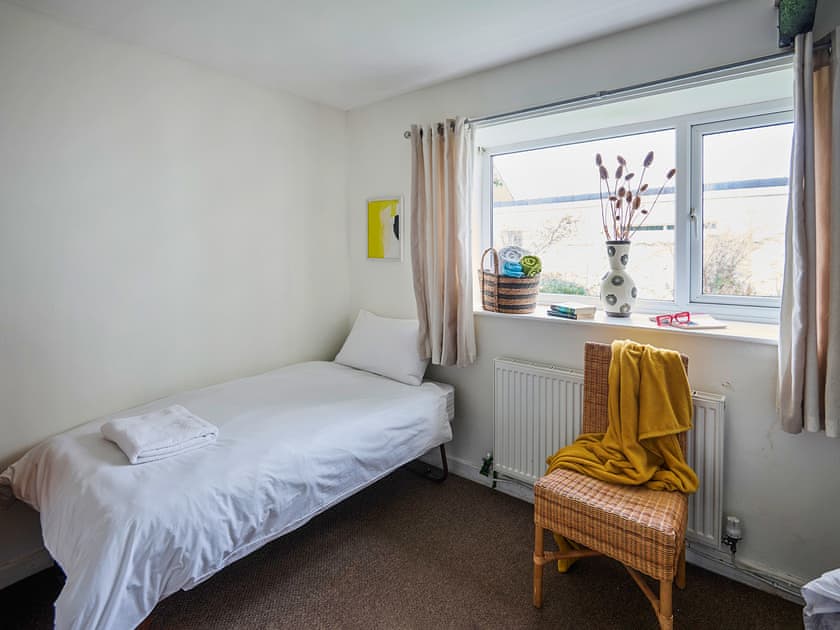 Double bedroom | Chapel Cottage - Bach Wen Cottages, Clynnog Fawr