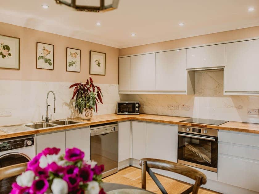 Kitchen/diner | Fawn’s Velvet - Dunskey Estate, Portpatrick, near Stranraer