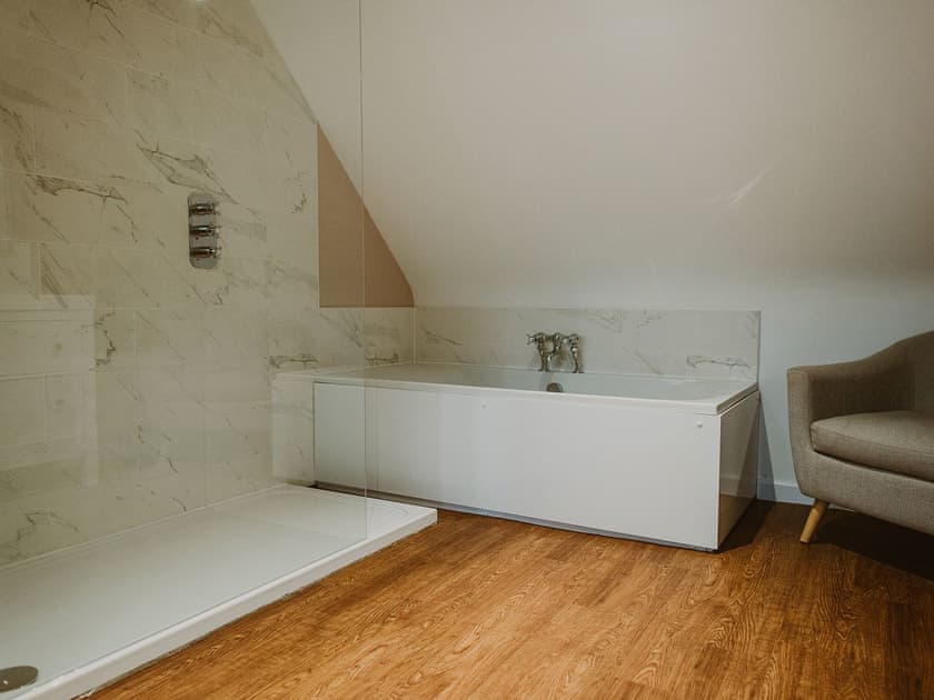Bathroom | Fawn’s Velvet - Dunskey Estate, Portpatrick, near Stranraer