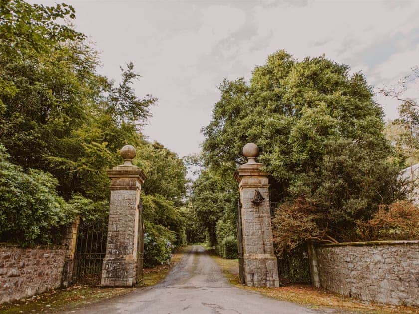 Entrance to the estate | Fawn’s Velvet - Dunskey Estate, Portpatrick, near Stranraer