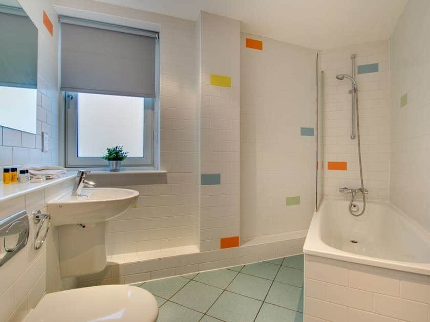 Bathroom | All Saints Apartments 501 - All Saints Apartments, Newcastle upon Tyne