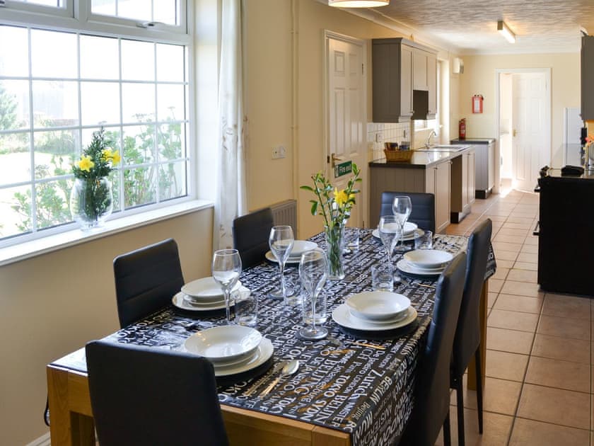 Dining Area | Dune Cottage - East Coast Cottages , Caister-on-Sea