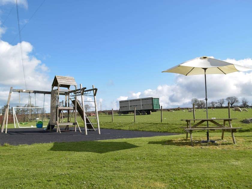 Children’s play area | Pengelli Cottage, Eglwyswrw, near Crymych