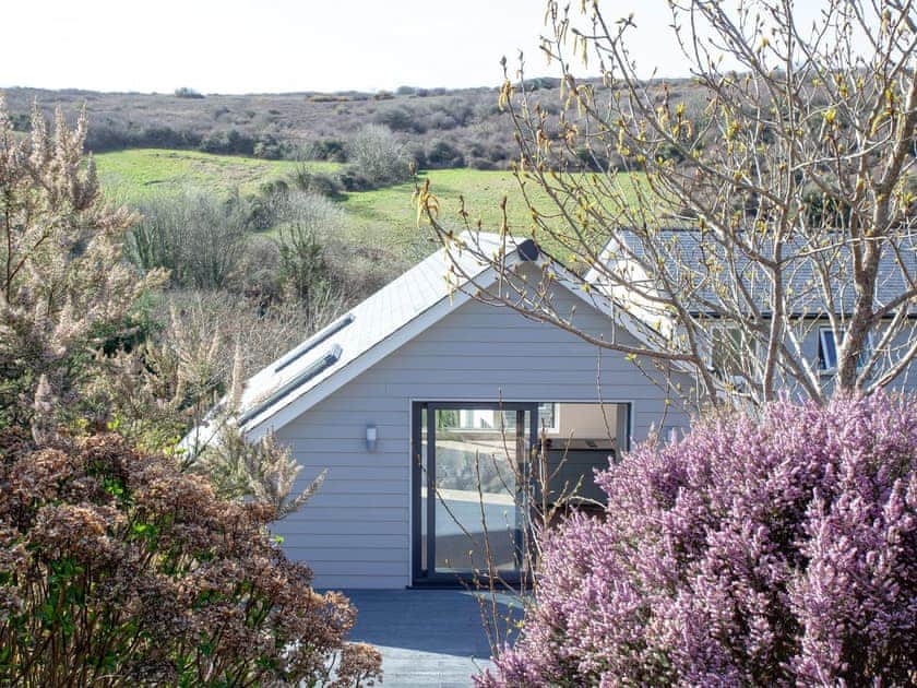 Exterior | Little Foxes, Perranporth