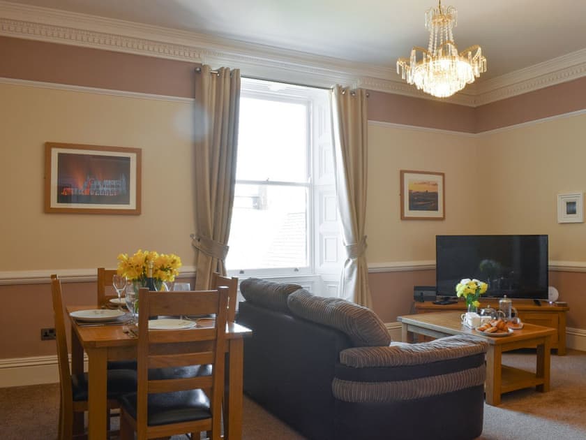 Living room/dining room | Abbey Peep - Mariner’s House - Abbey Peep, Whitby