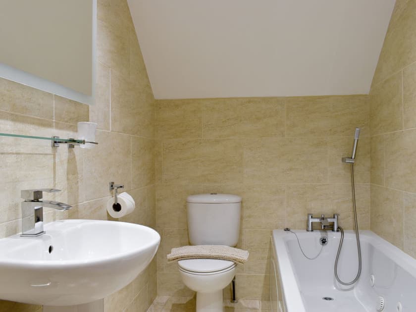 Bathroom | Abbey Peep - Mariner’s House - Abbey Peep, Whitby