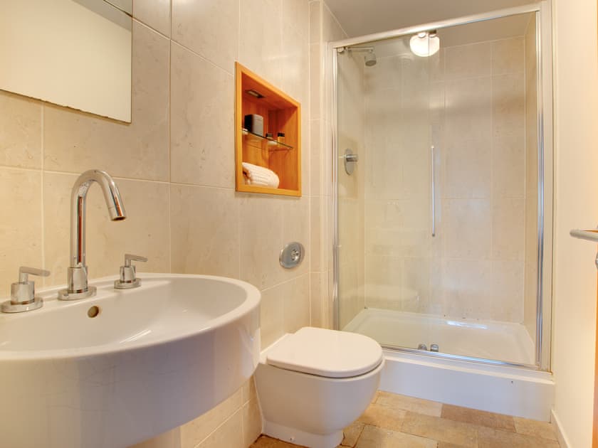 En-suite | Stephenson Sleepers 62, Gateshead