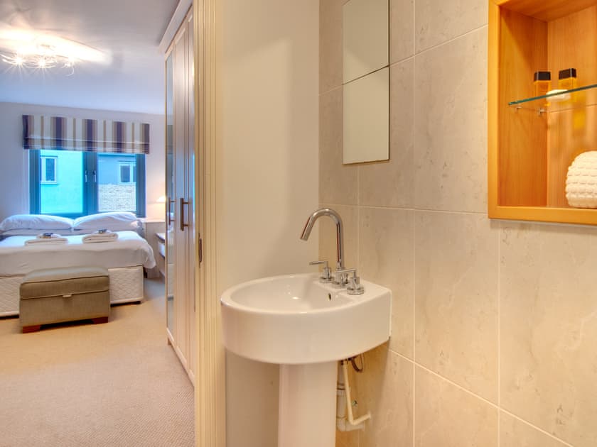 En-suite | Stephenson Sleepers 62, Gateshead