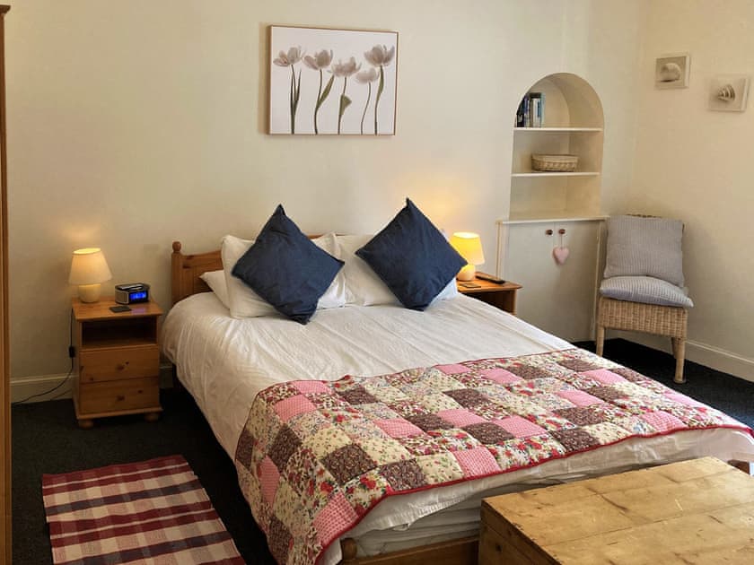 Master bedroom | Kirkside Cottage, Upper Largo, Leven