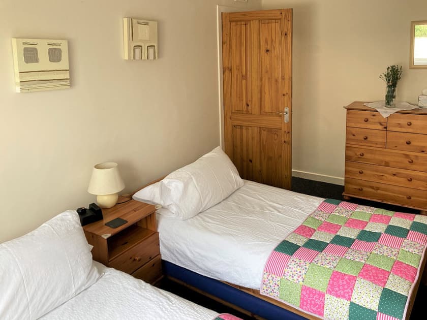 Twin bedroom | Kirkside Cottage, Upper Largo, Leven