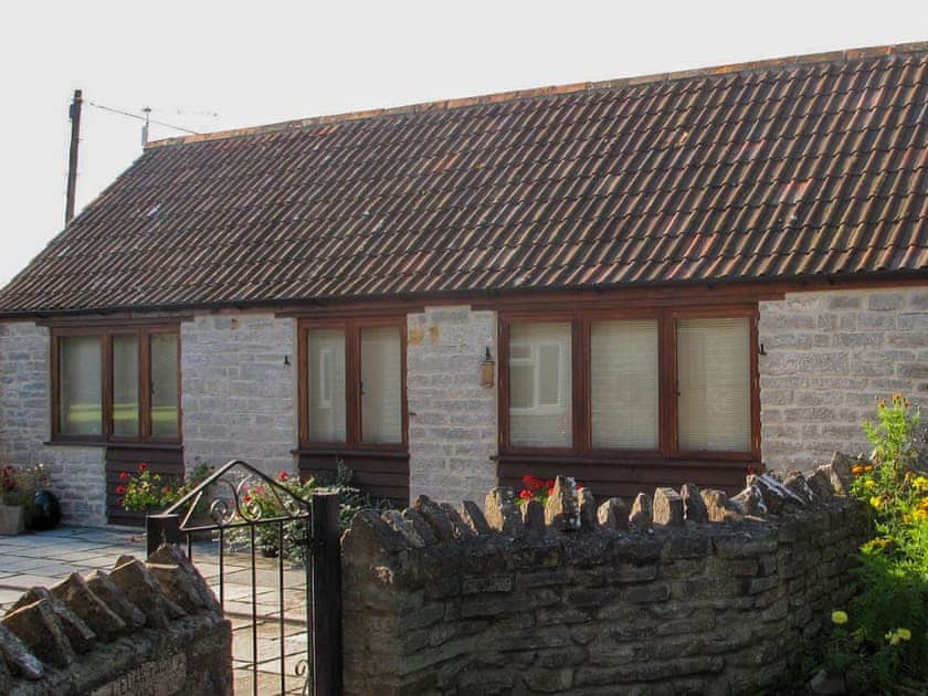 Exterior | Cedar Barn, Lovington, near Somerton