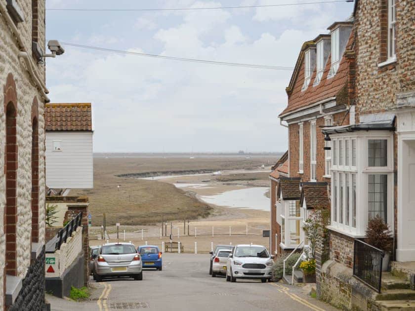 Surrounding area | Hollyhock Cottage - Blakeney Quayside Cottages, Blakeney, near Holt