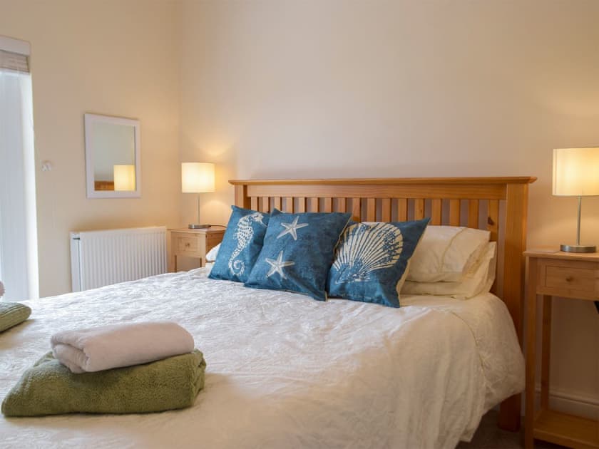 Double bedroom | Hawthorns in Gower, Gower