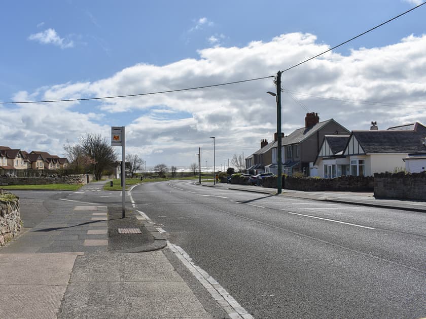 Setting | Och Moo at No. 47, Seahouses