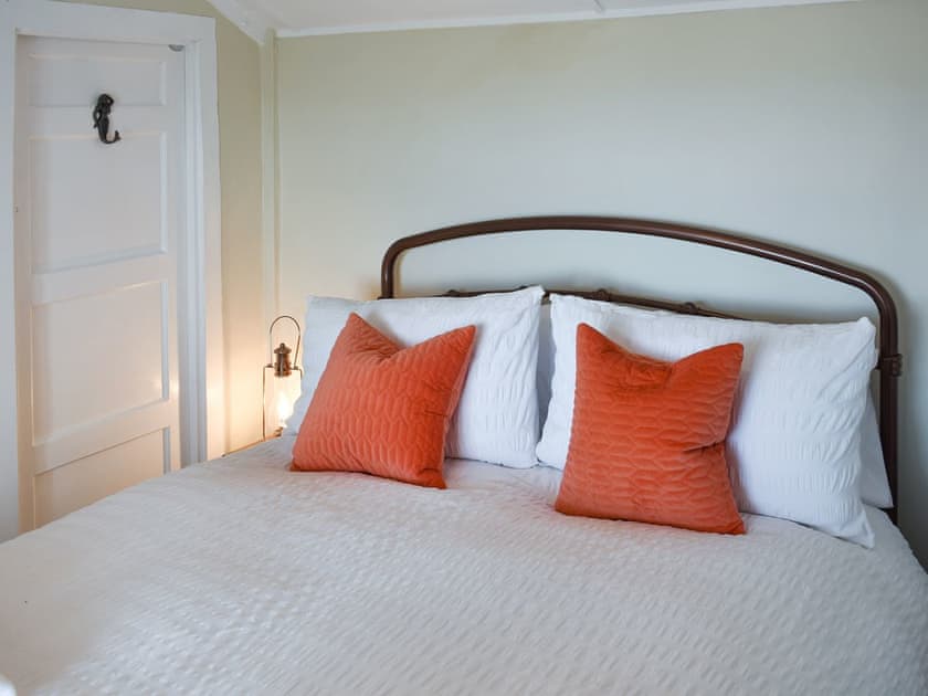 Double bedroom | Ludlow Bank, Coulderton