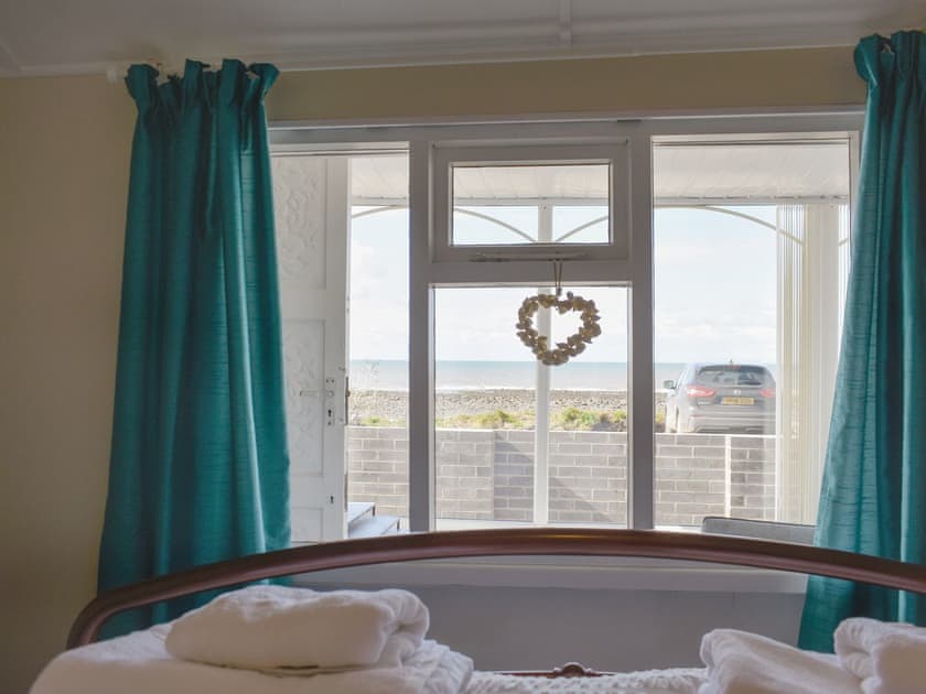 Double bedroom | Ludlow Bank, Coulderton