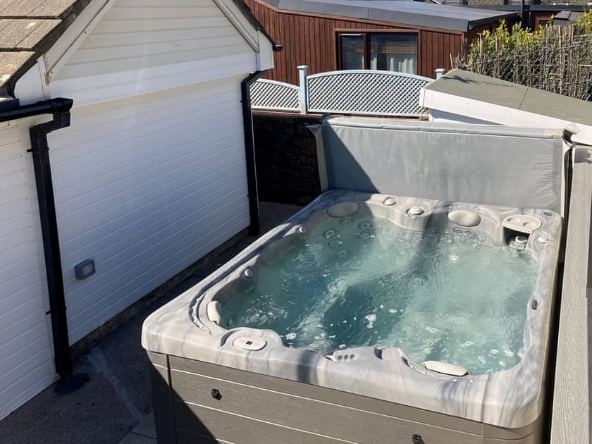 Hot tub | Ludlow Bank, Coulderton