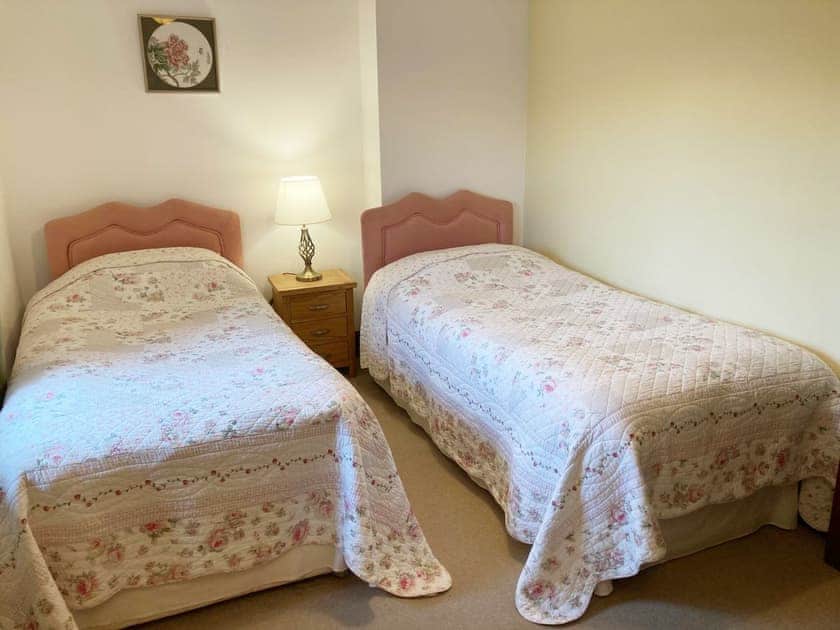 Twin bedroom | Ellerbeck Cottage - Swaledale and Ellerbeck Cottages, Caldbeck, near Keswick