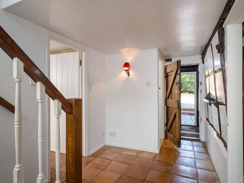 Hallway | The Gamekeepers Cottage - The Gamekeeper, Digswell