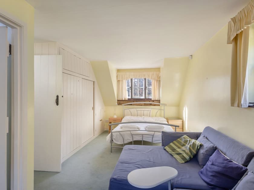 Double bedroom | The Gamekeepers Cottage - The Gamekeeper, Digswell