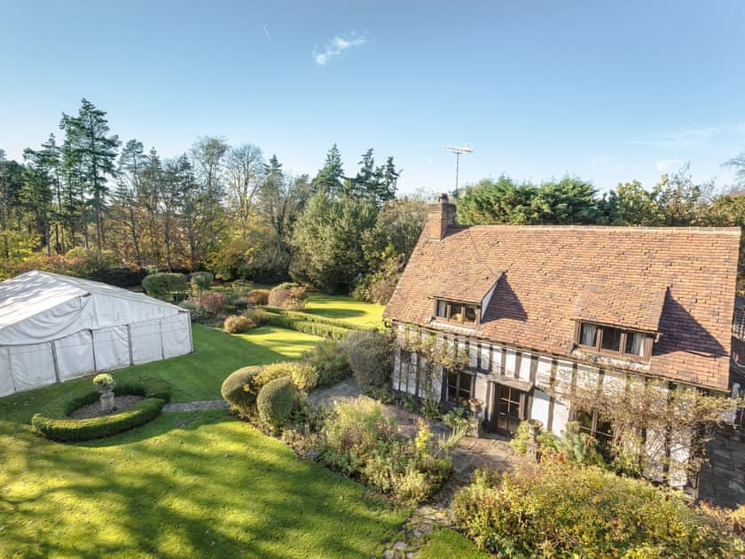 Exterior | The Gamekeepers Cottage - The Gamekeeper, Digswell
