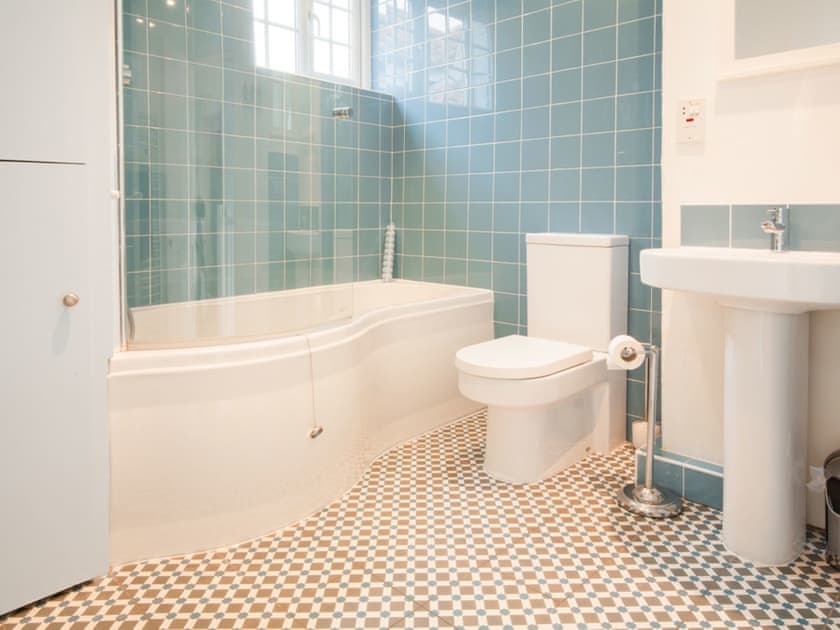 Bathroom | Half Penny Cottage, Docking, near Hunstanton