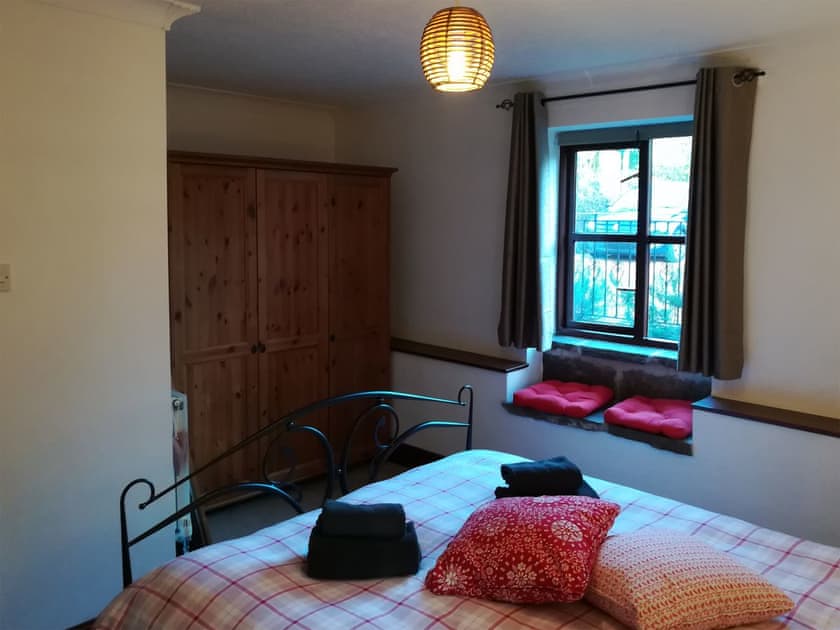 Double bedroom | Penybont Barn, Llangorse