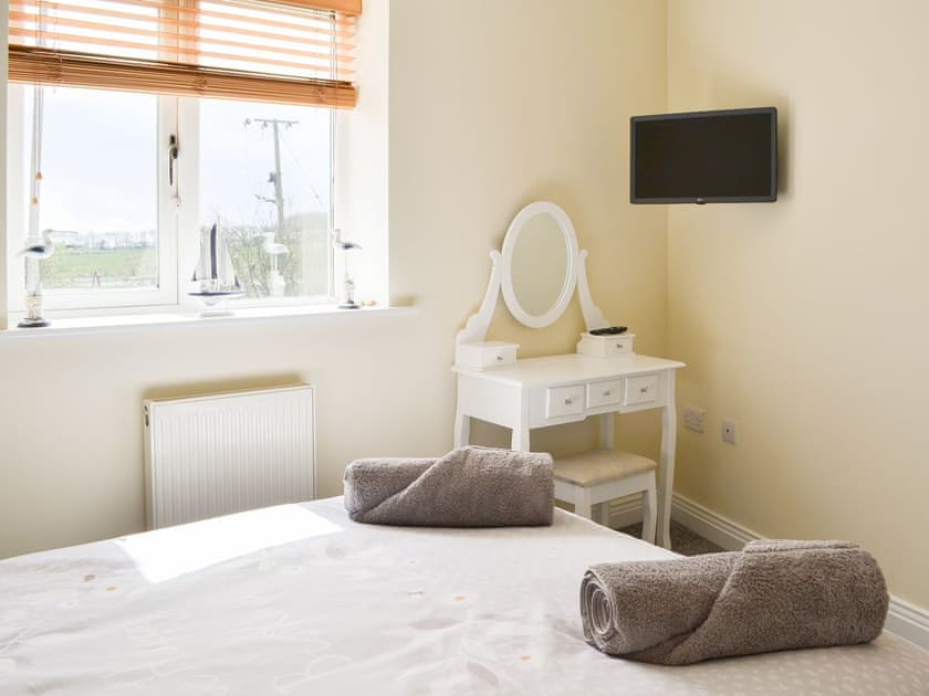 Double bedroom | Newcombe Cottage, Flamborough