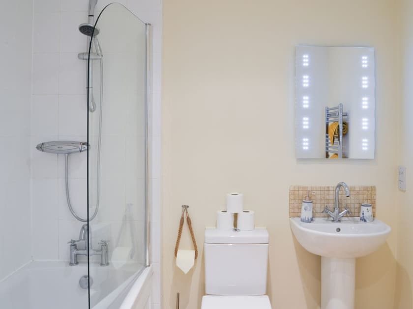 Bathroom | Newcombe Cottage, Flamborough