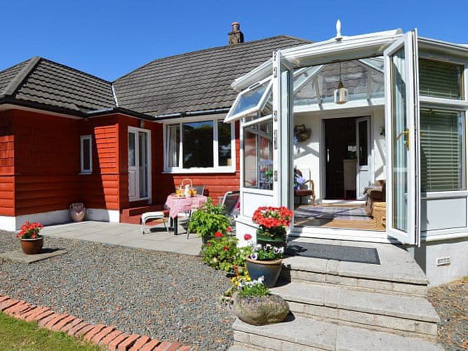 Cedar Cottage, Rashfield