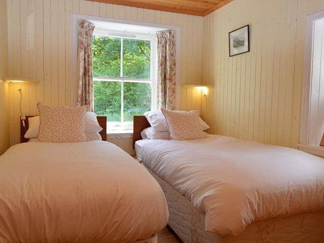 Glenbranter Cottage, Strachur