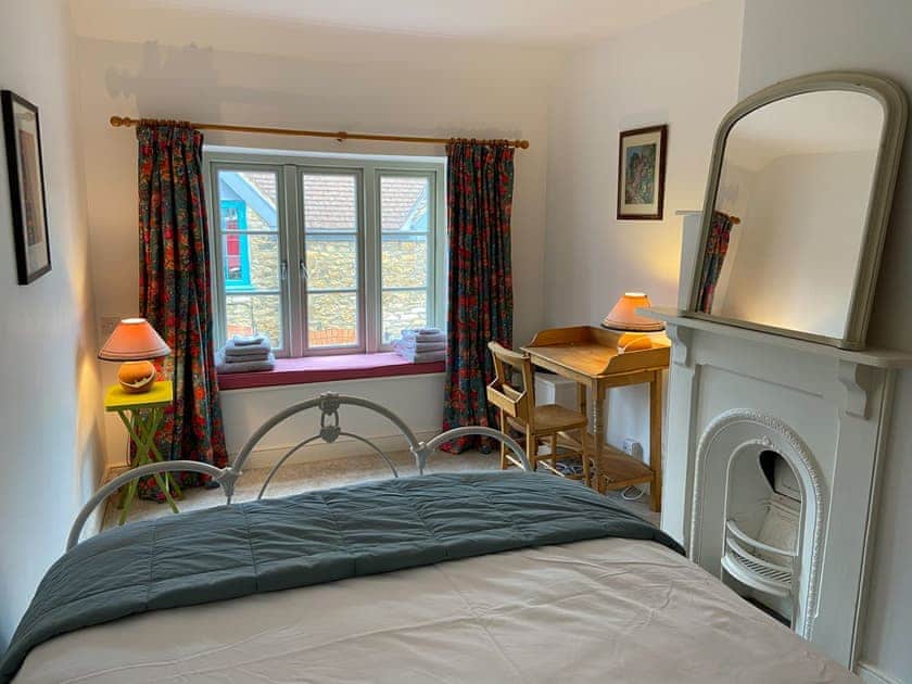 Double bedroom | Dovecote View, Bruton