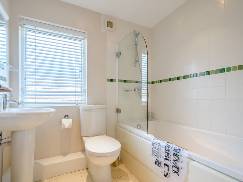 Bathroom | Honey Cottage, Cirencester