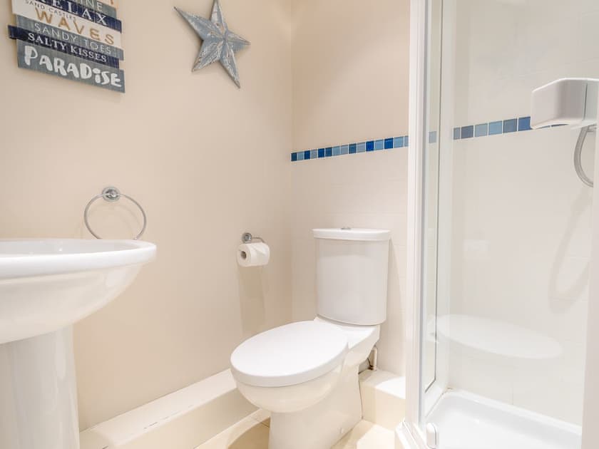 Shower room | Honey Cottage, Cirencester