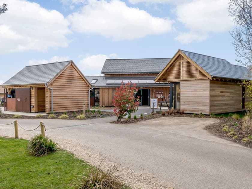 Setting | Honey Cottage, Cirencester