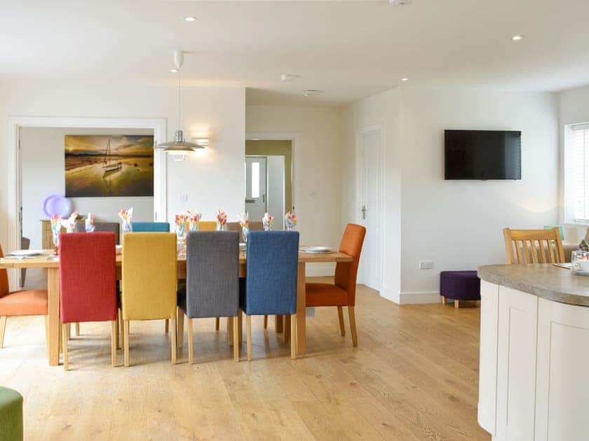 Kitchen/diner | Groves Cottage - Devonia Holiday Homes, Newchurch, near Sandown