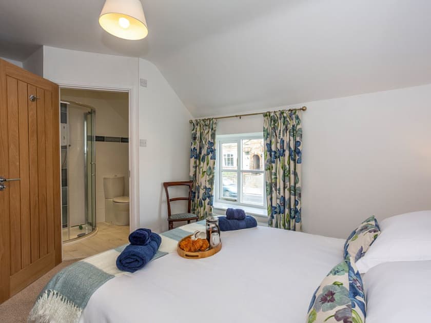Double bedroom | Box Tree Cottage, Pickering