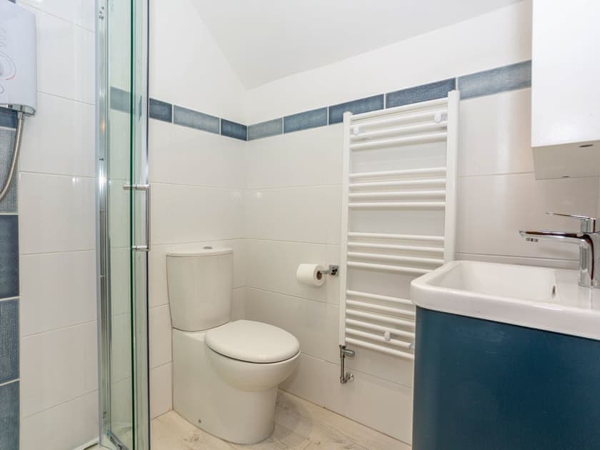 En-suite | Box Tree Cottage, Pickering