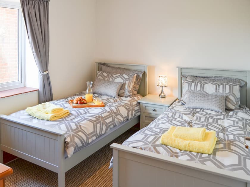 Twin bedroom | The Cottage, Shipdham