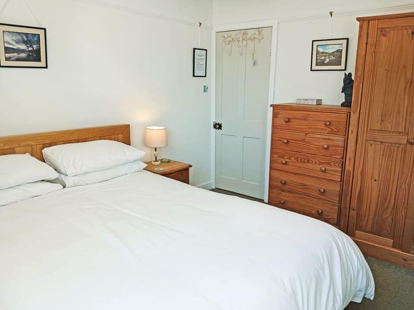 Double bedroom | 1 Tower Cottage, Portinscale, near Keswick