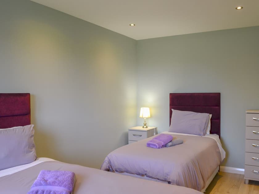 Twin bedroom | Lucy’s Lodge - Wallrudding Farm Cottages, Doddington, near Lincoln