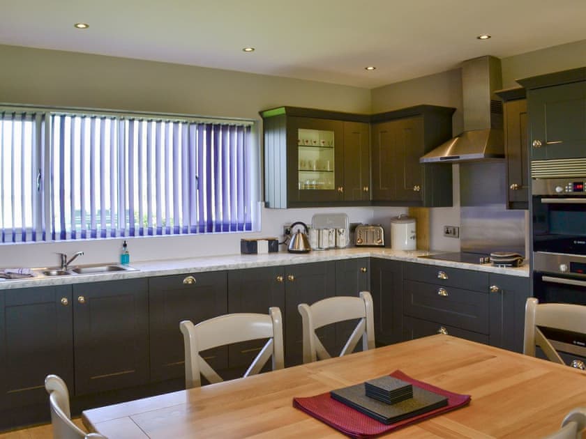 Open plan living space | Aimmee’s Lodge - Wallrudding Farm Cottages, Doddington, near Lincoln