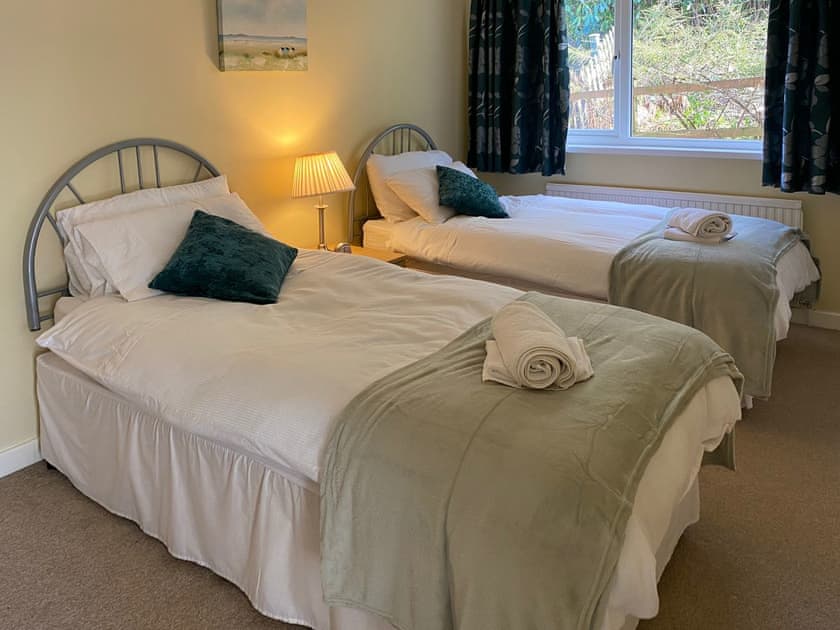 Twin bedroom | High Fellside, Ambleside