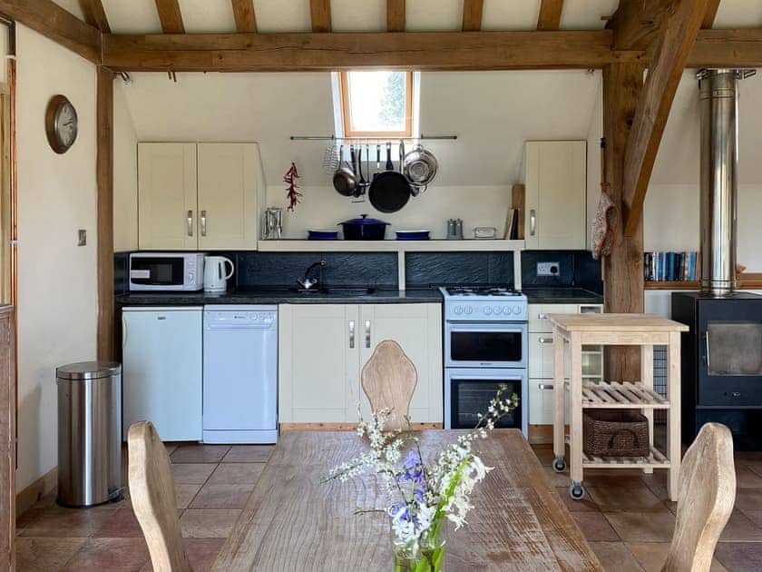 Kitchen/diner | Spithandle Nursery Barn - The Old Carthouse - Spithandle Nursery Barns, Steyning