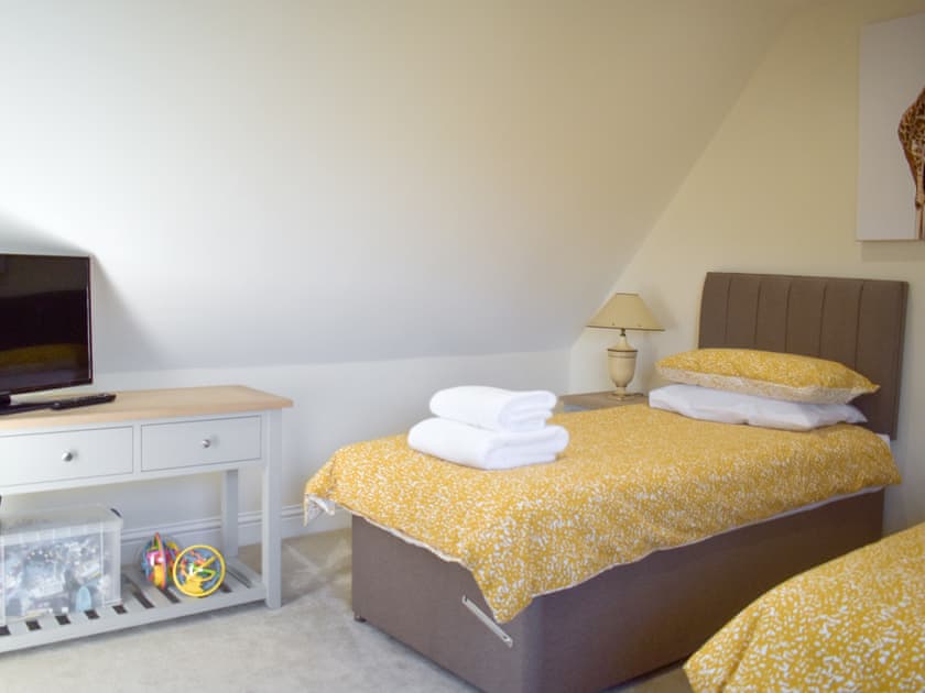 Twin bedroom | Puxton Lodge, Stodmarsh, near Canterbury