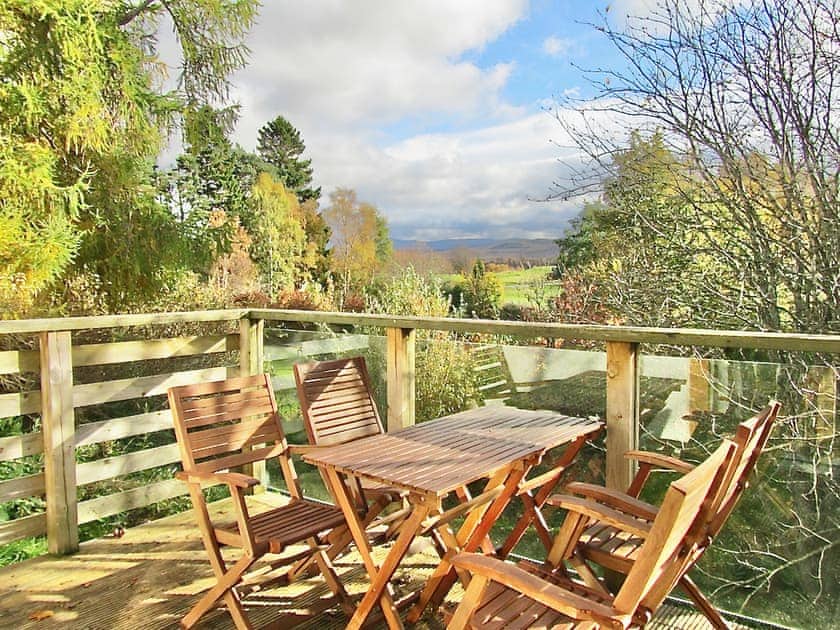 Sitting-out-area | The Byre, Newtonmore