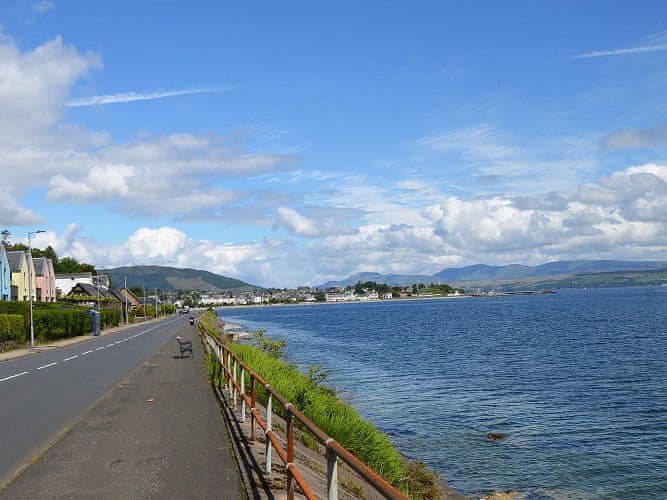 Tigh Na Cladach, Dunoon