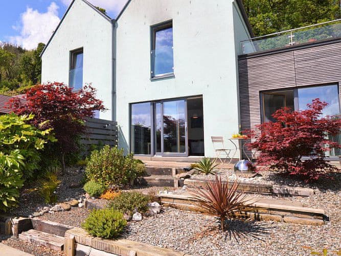 Tigh Na Cladach, Dunoon