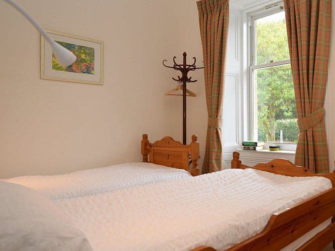 Tighnafaolinn, Tighnabruaich